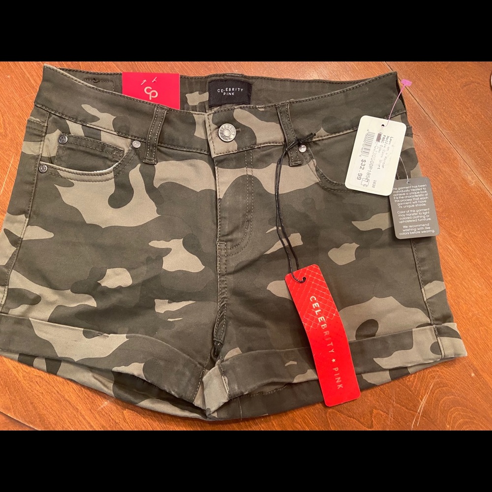 NWT Super cute shorts with a little stretch